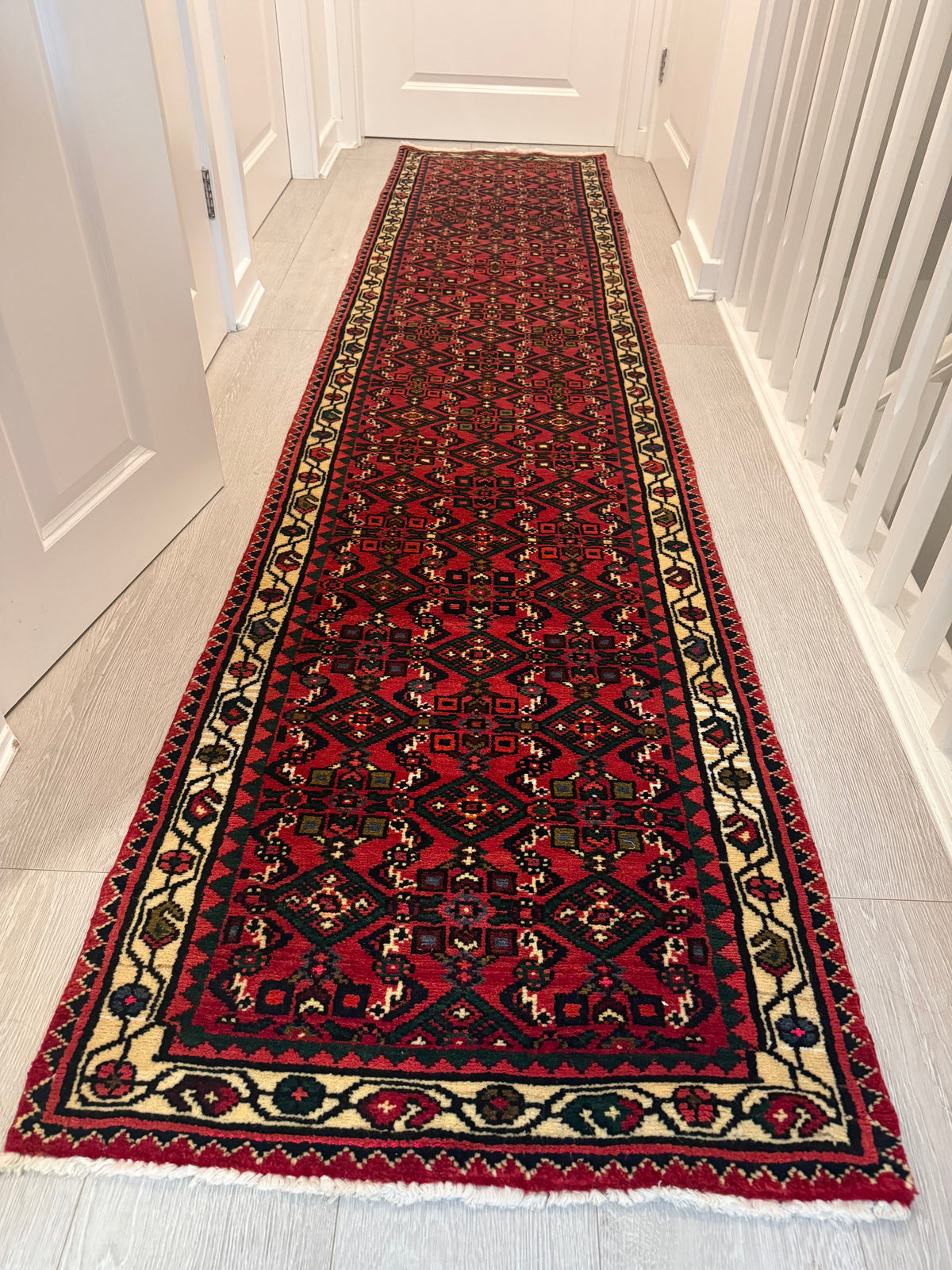 Handmade Hossainabadi Wool Runner – 294 × 65 cm