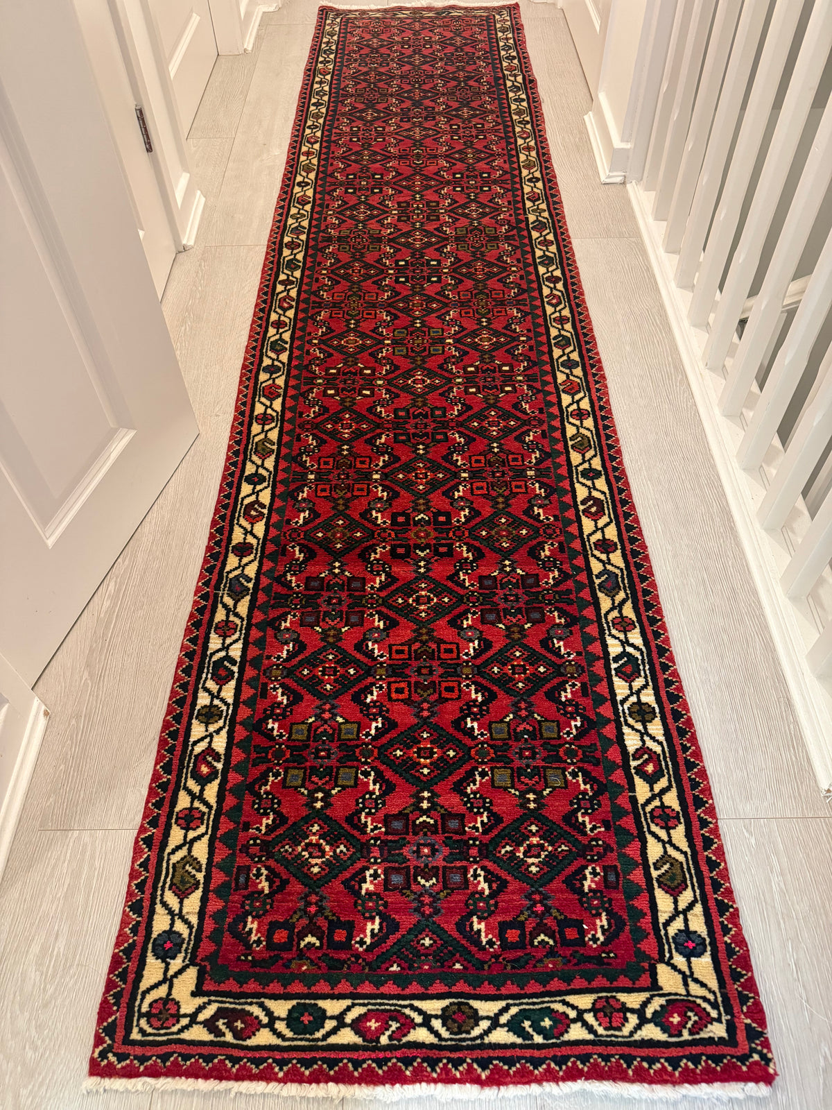 Handmade Hossainabadi Wool Runner – 294 × 65 cm