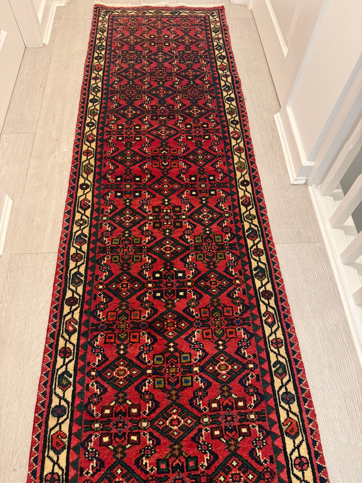 Handmade Hossainabadi Wool Runner – 294 × 65 cm