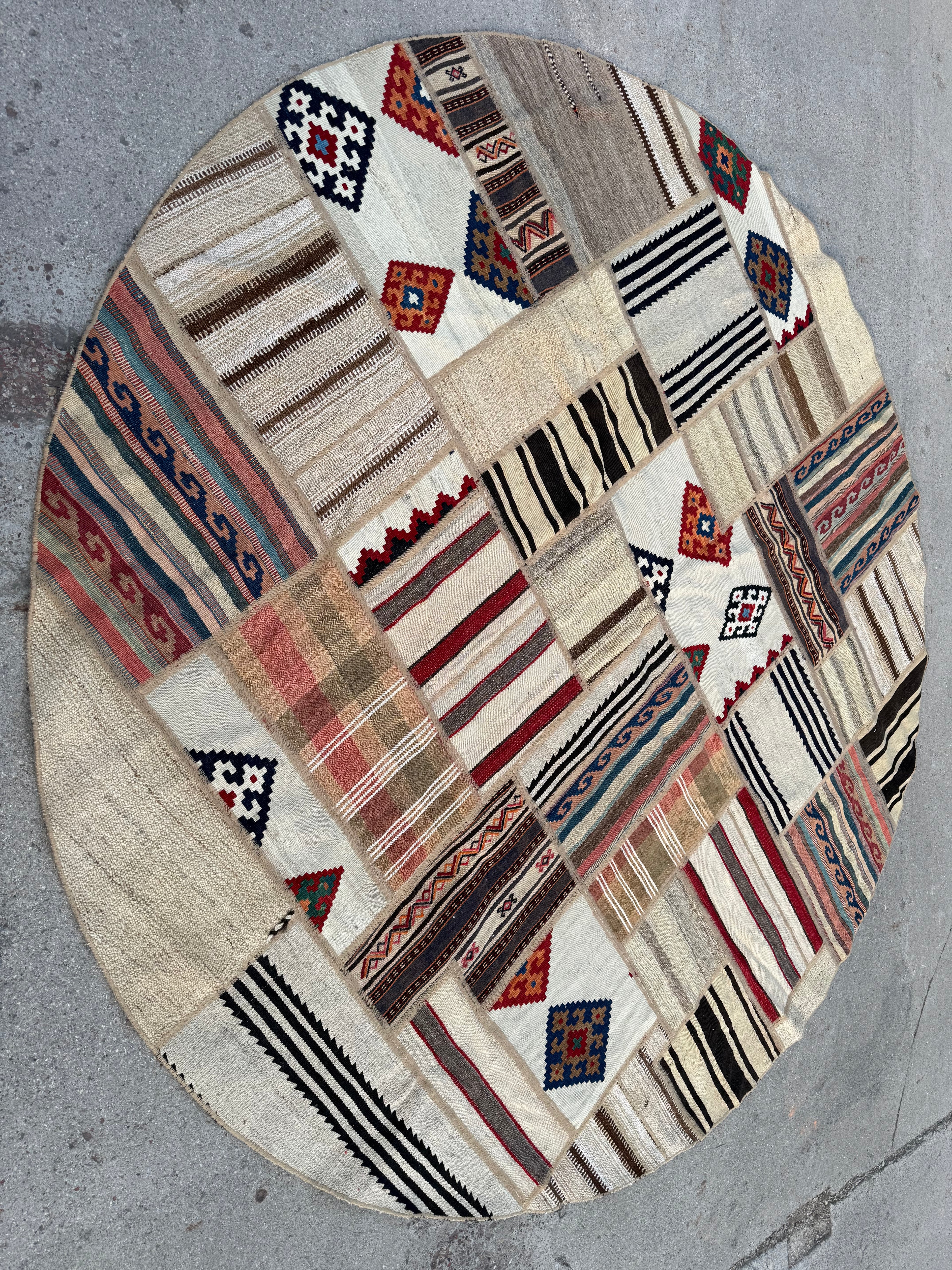 Unique Round Patchwork Kilim size 252x 252 cm