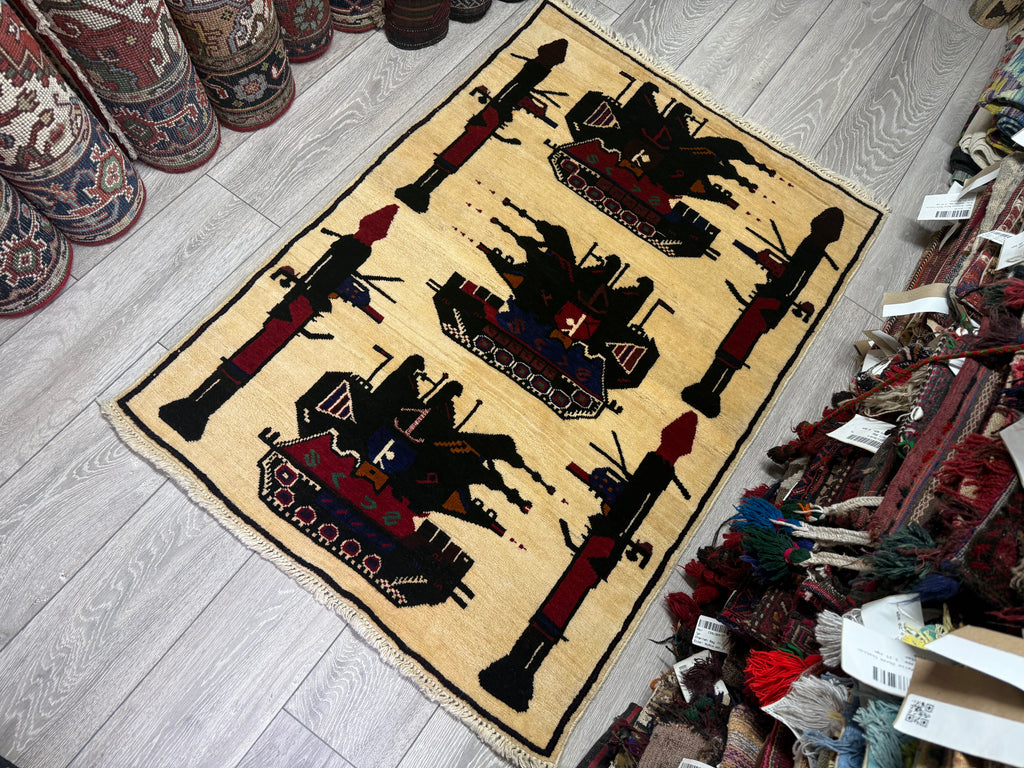Handmade Afghan War Rug – 100% soft wool- 133x95 cm